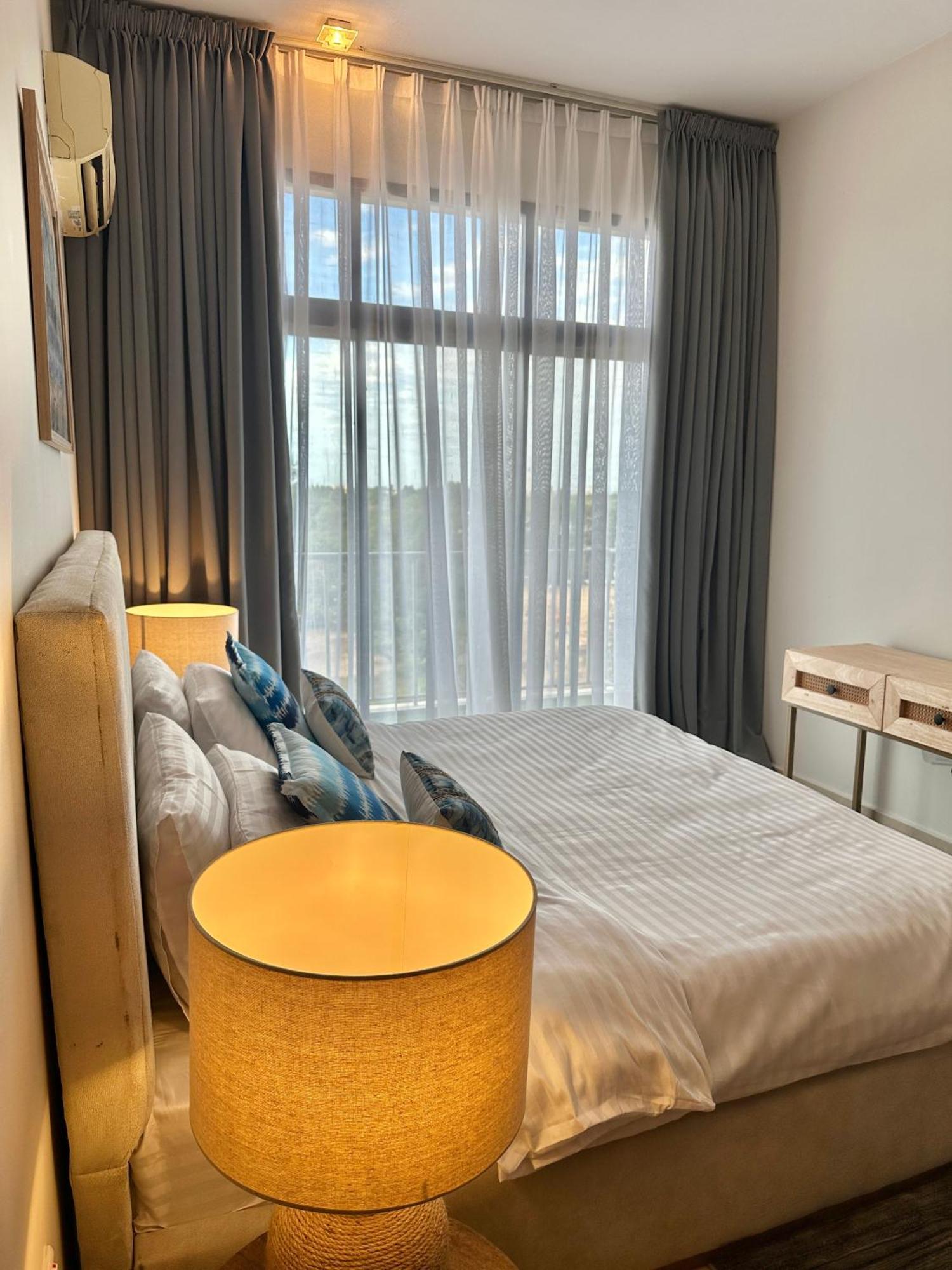 Coastalhome 75Inch Tv 5Min Drive To The City & Beach دار السلام المظهر الخارجي الصورة