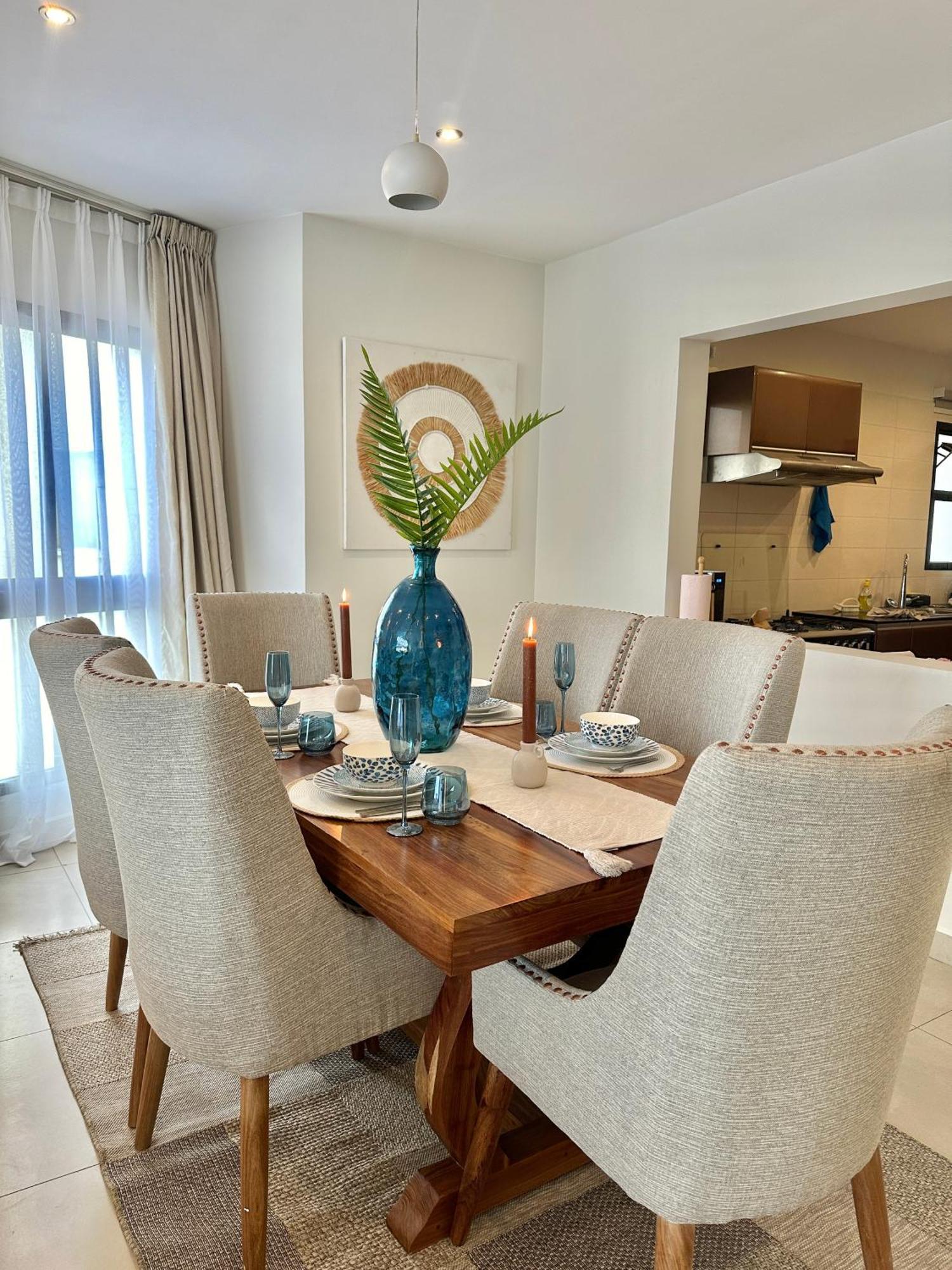 Coastalhome 75Inch Tv 5Min Drive To The City & Beach دار السلام المظهر الخارجي الصورة