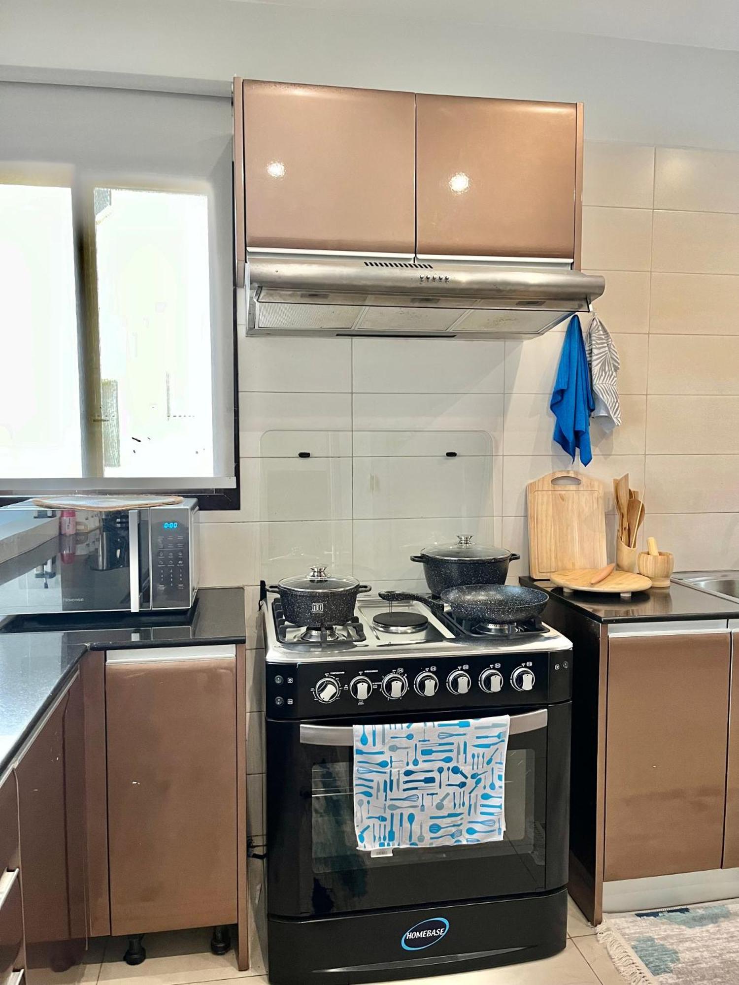 Coastalhome 75Inch Tv 5Min Drive To The City & Beach دار السلام المظهر الخارجي الصورة
