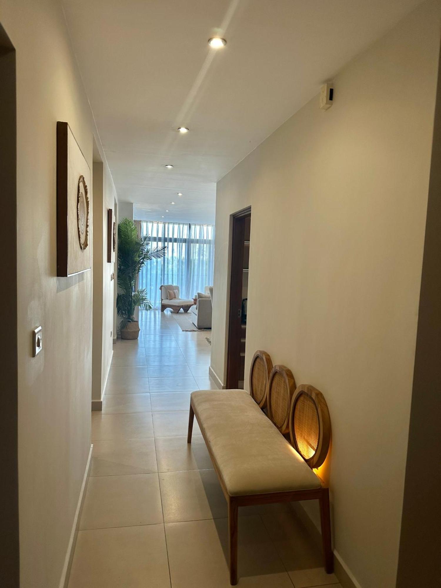 Coastalhome 75Inch Tv 5Min Drive To The City & Beach دار السلام المظهر الخارجي الصورة