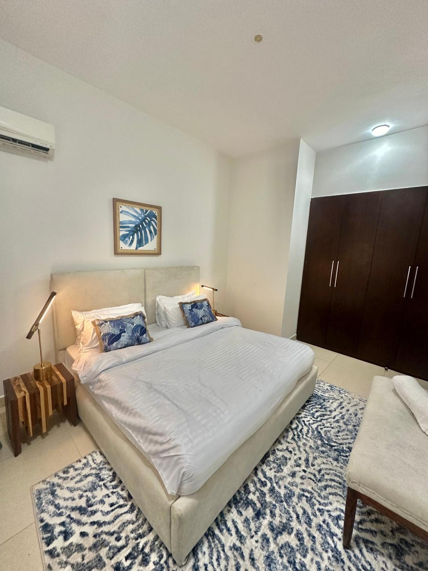 Coastalhome 75Inch Tv 5Min Drive To The City & Beach دار السلام المظهر الخارجي الصورة