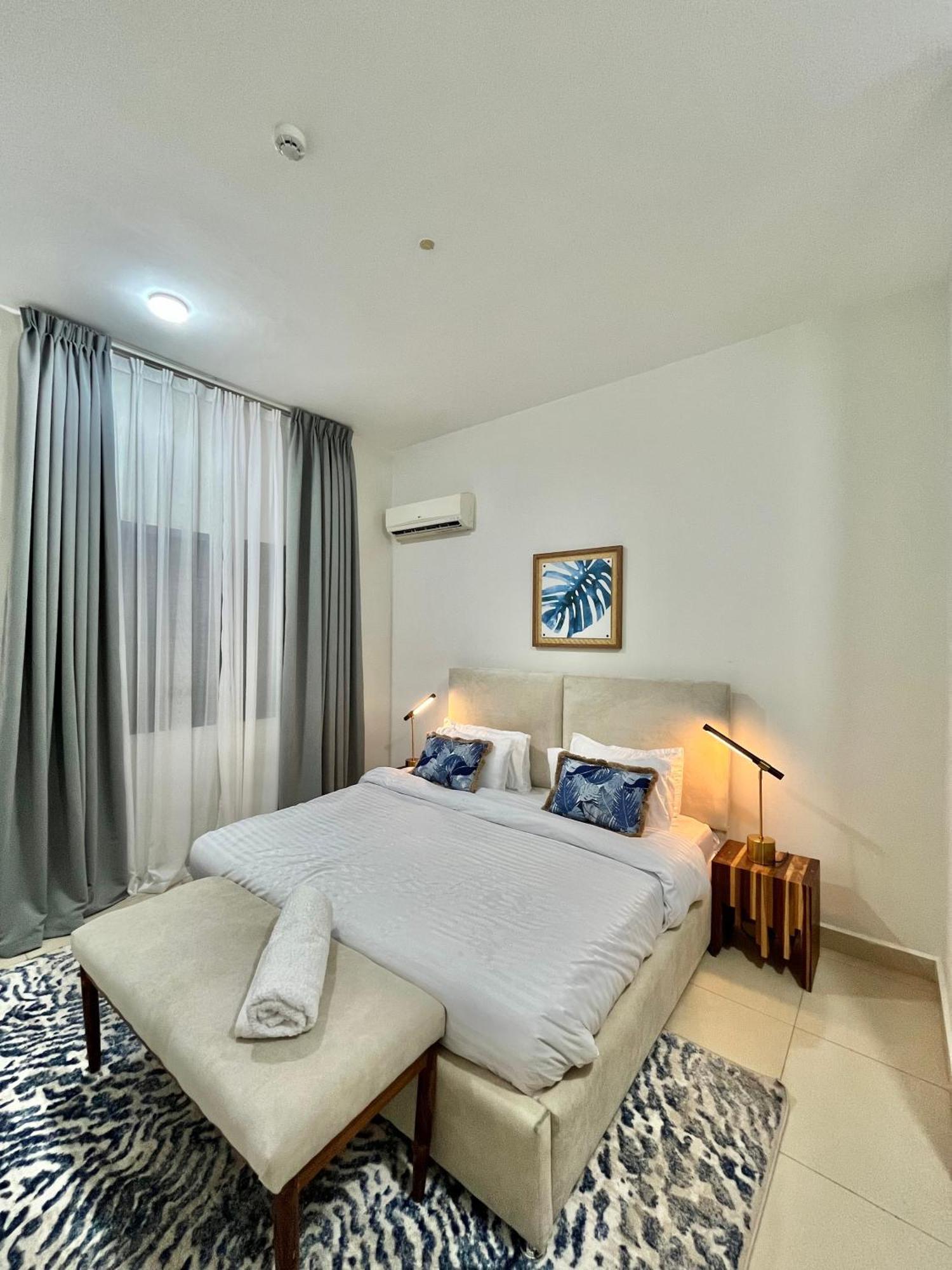Coastalhome 75Inch Tv 5Min Drive To The City & Beach دار السلام المظهر الخارجي الصورة